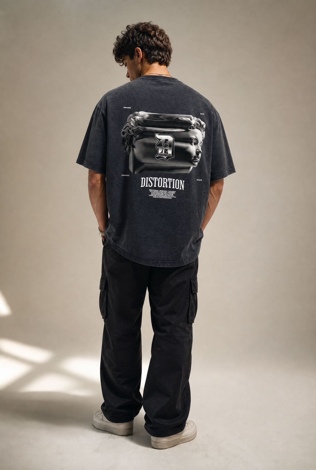 DISTORTED REALITY Oversized T-Shirt
